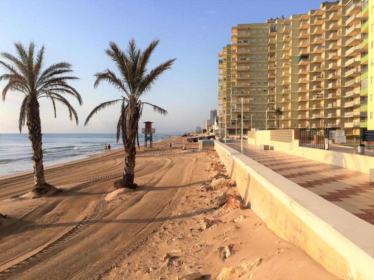 Beachfront And Peaceful Apartment Mareny Barraquetas Esterno foto