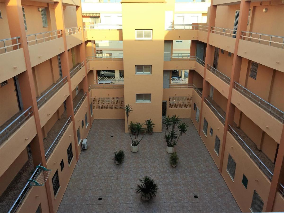 Beachfront And Peaceful Apartment Mareny Barraquetas Esterno foto